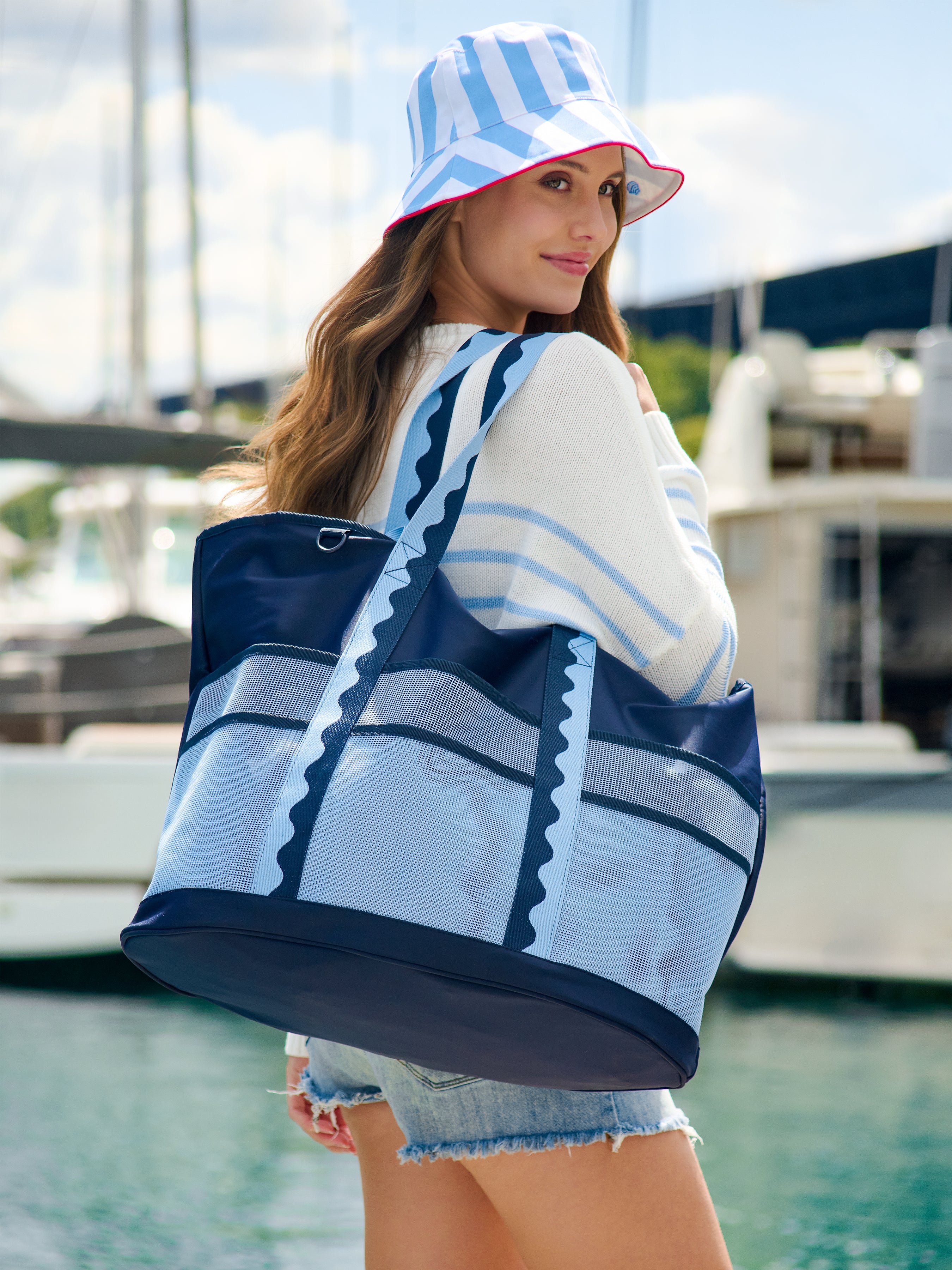 Shiraleah Camden Neoprene Tote NAVY