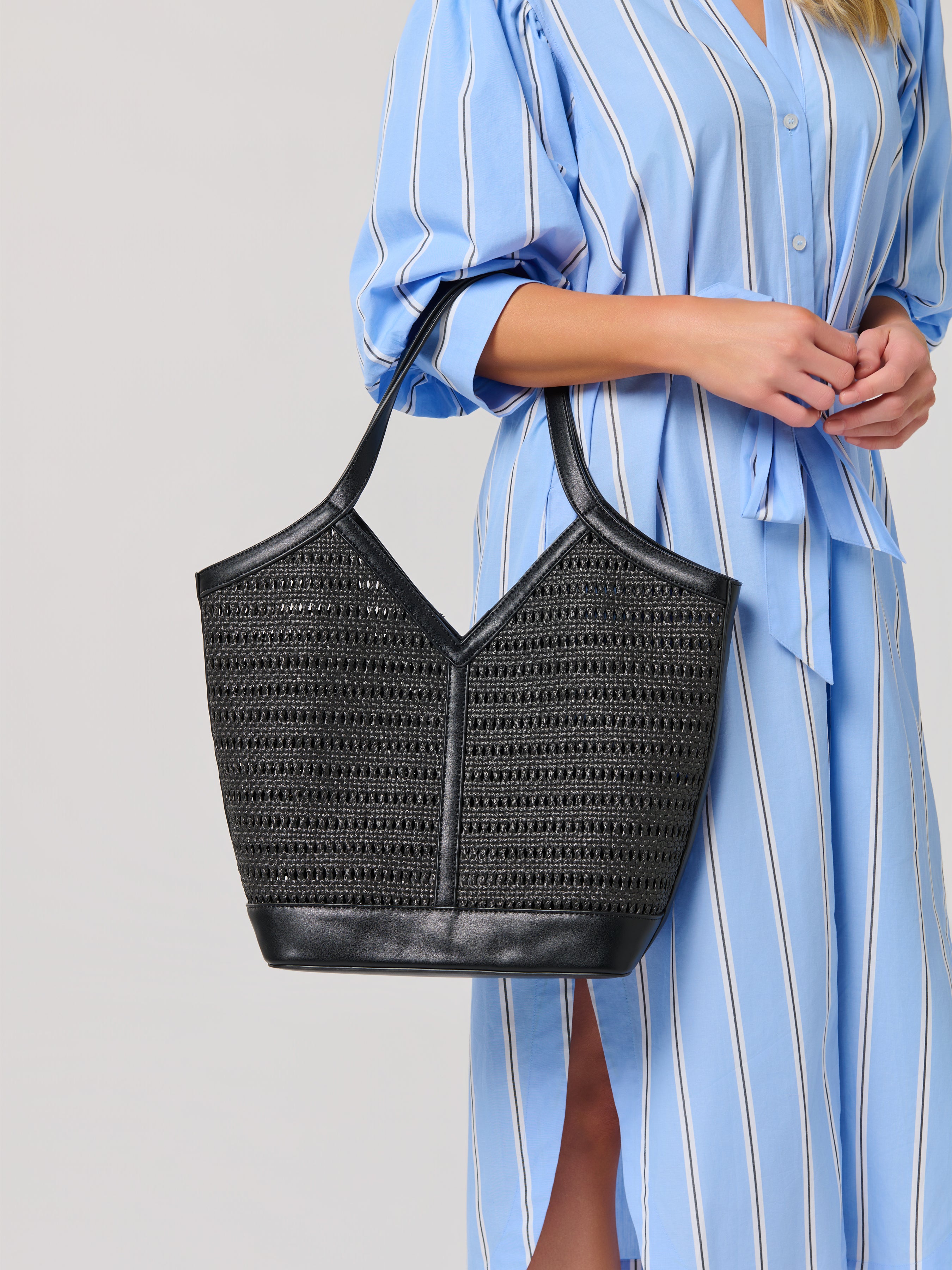 Shiraleah Tosca Tote BLACK