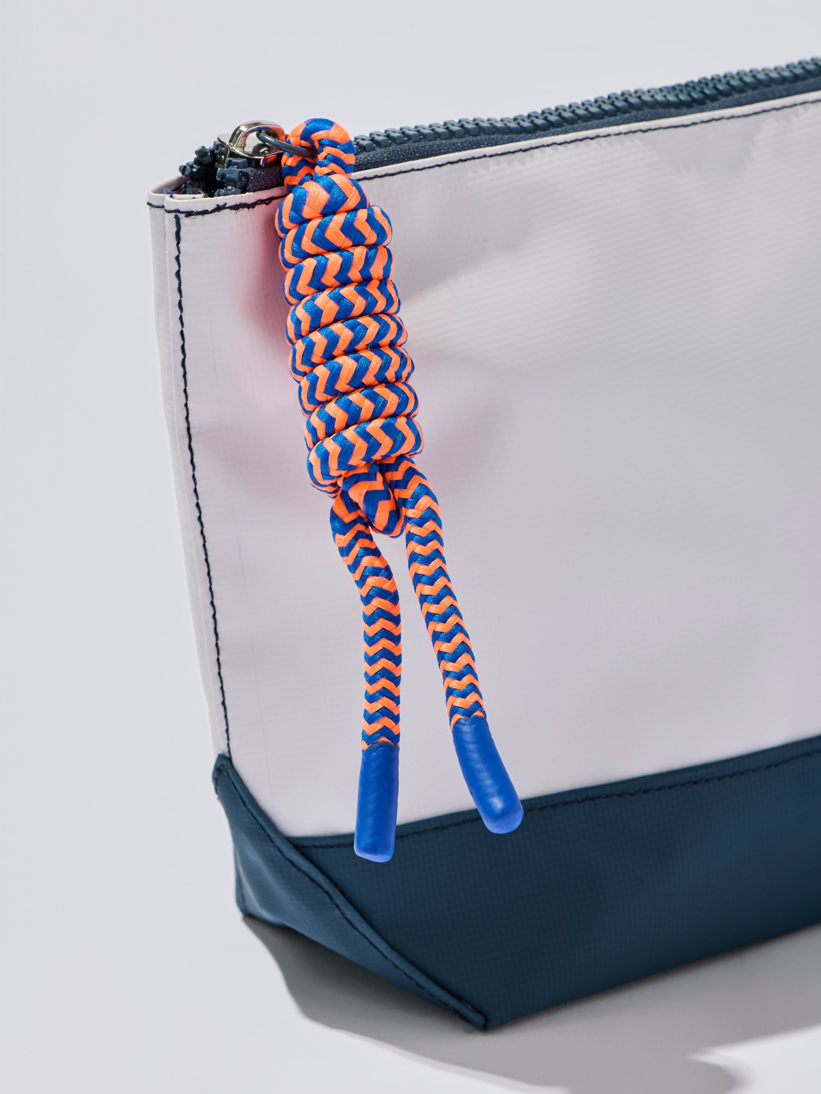 Shiraleah Port Water Resistant Zip Pouch WHITE