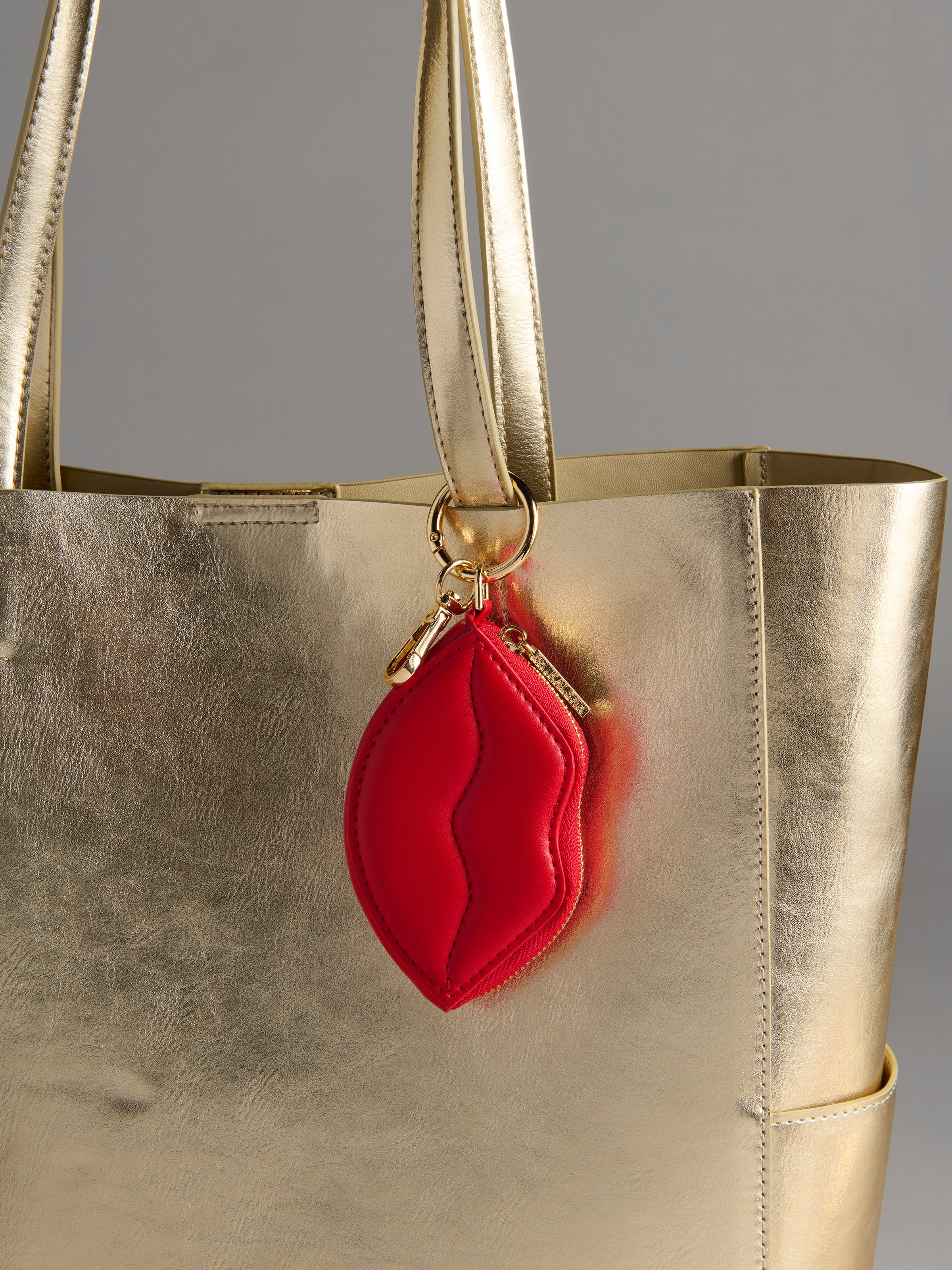 Shiraleah Kisses Zip Pouch/Key Ring RED