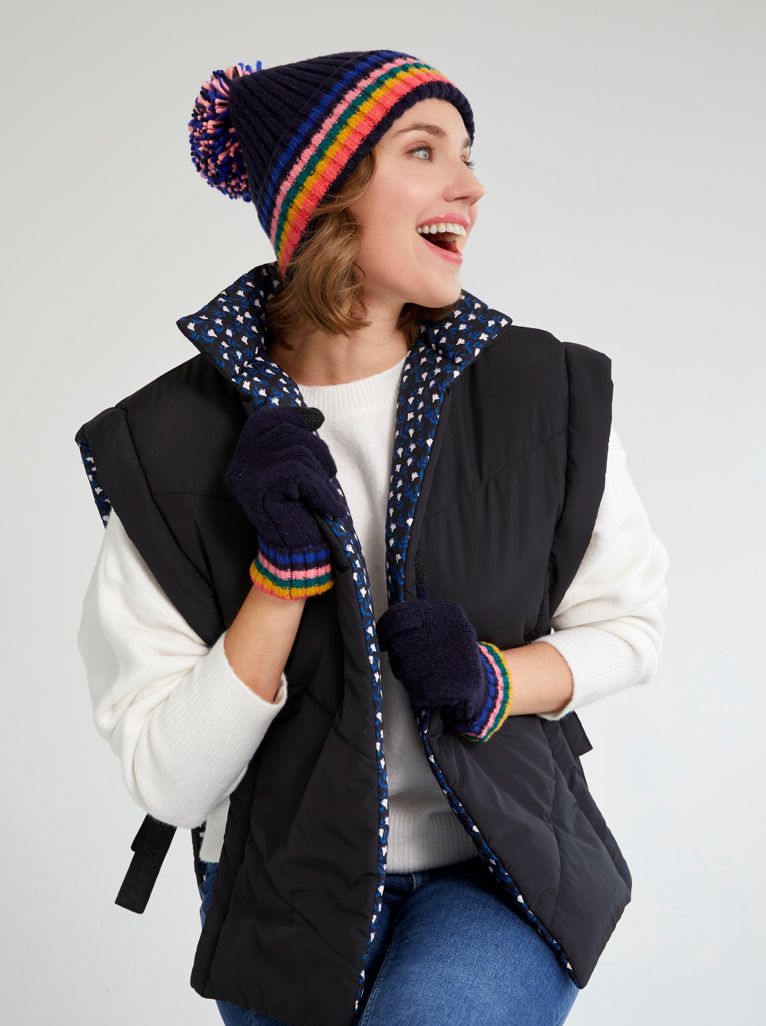 Shiraleah Petra Reversible Vest, Black