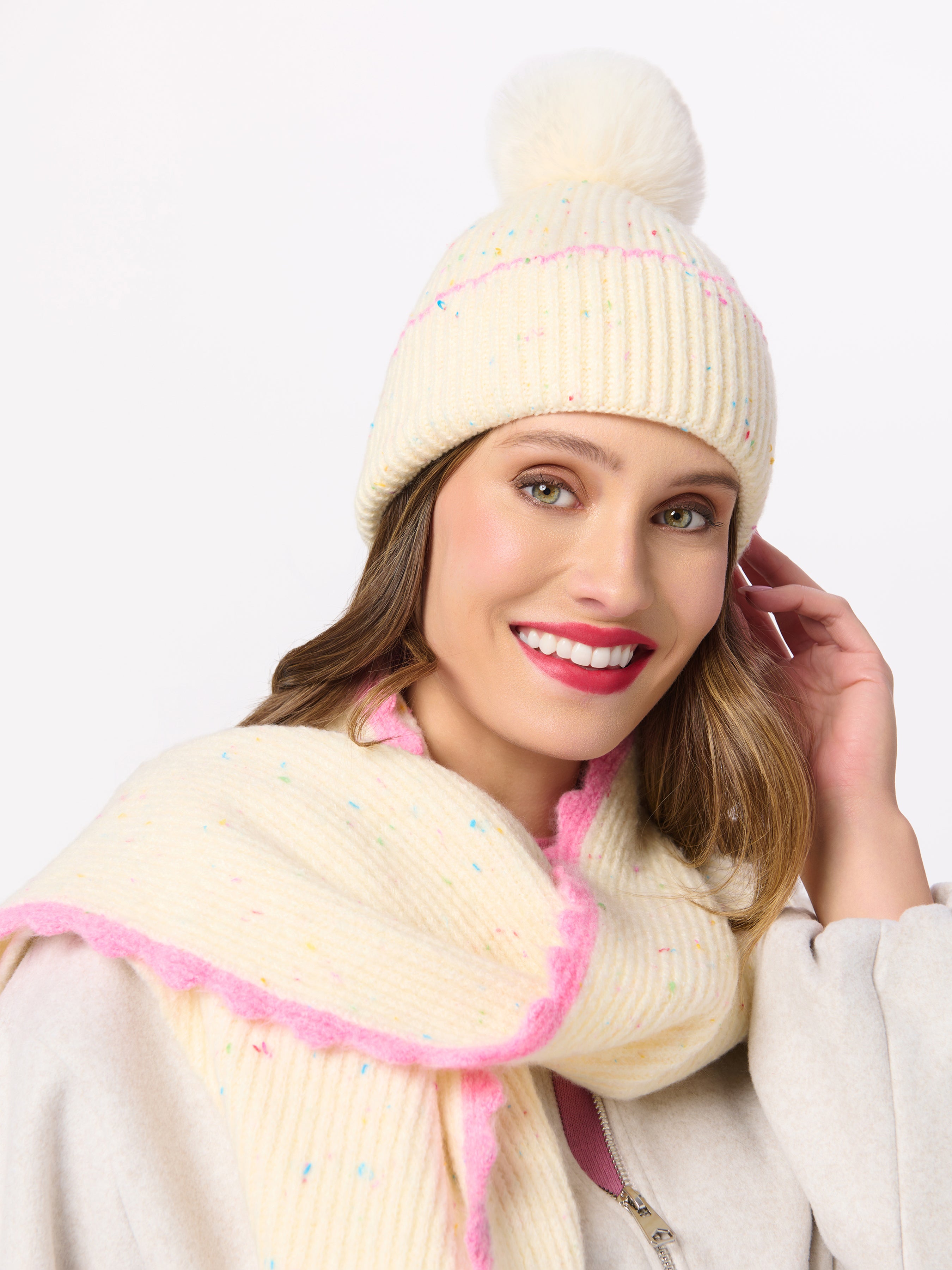 Shiraleah Kendra Triangle Scarf IVORY / OS