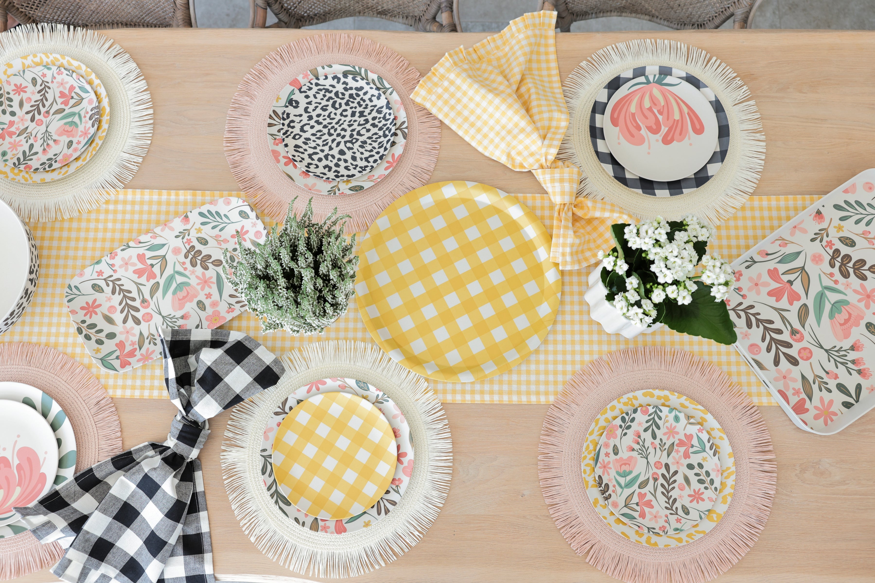 Shiraleah Gina Check Table Runner, Yellow