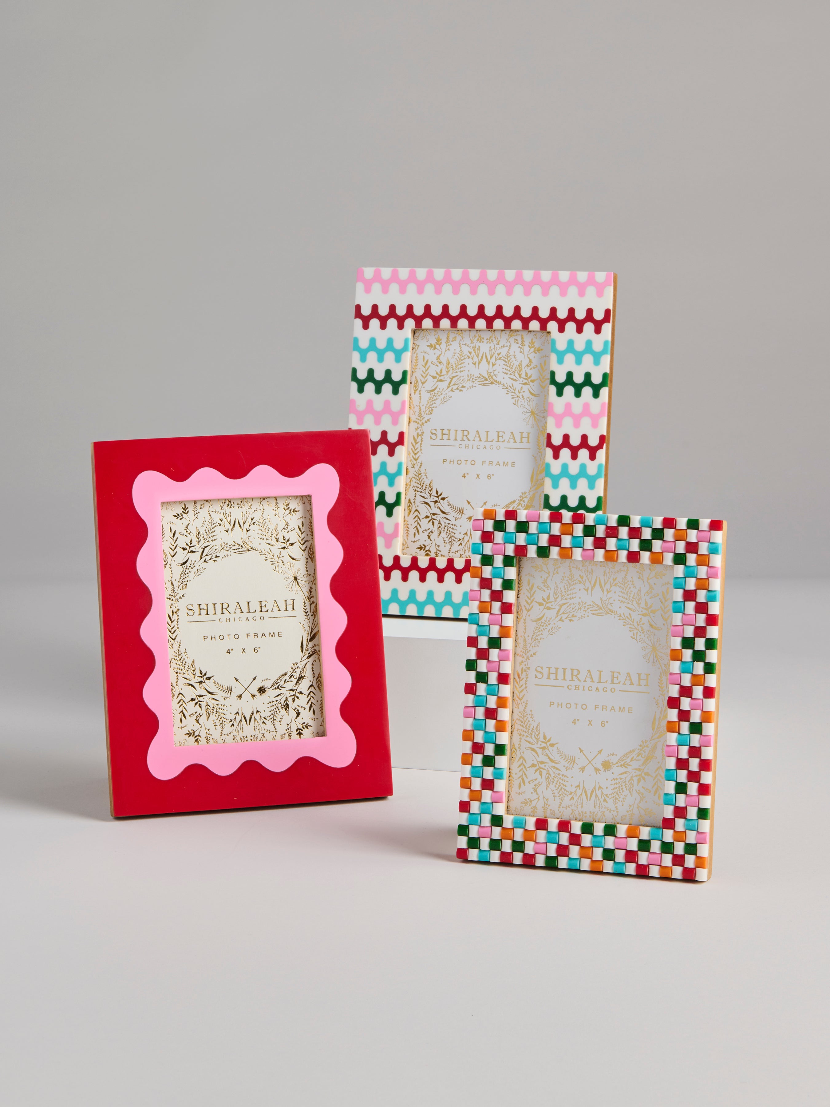 Shiraleah Viva 4" X 6" Wave Picture Frame RED
