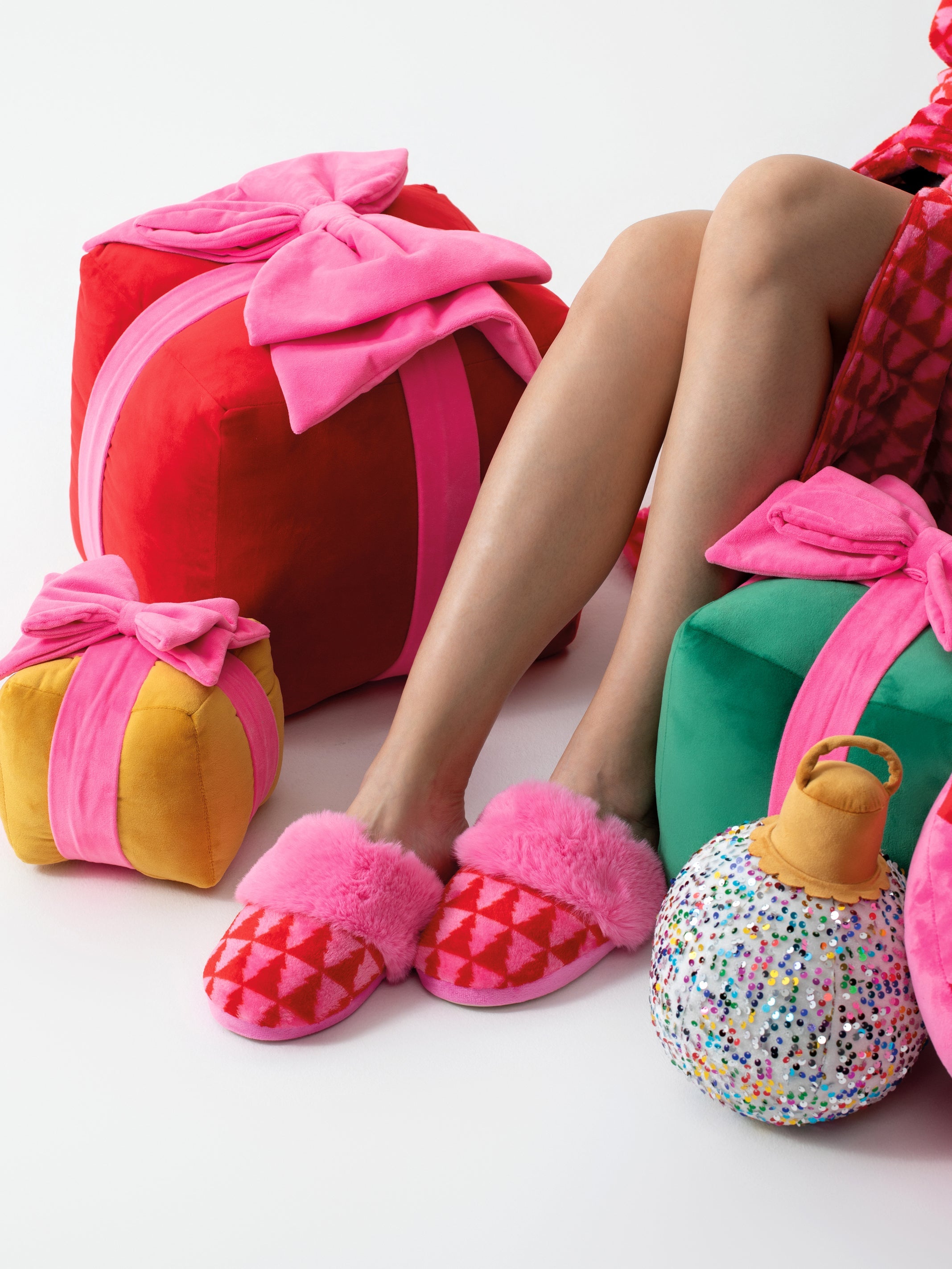 Shiraleah Assorted Set of 2 Sizes Felicity Trees Slippers, Pink