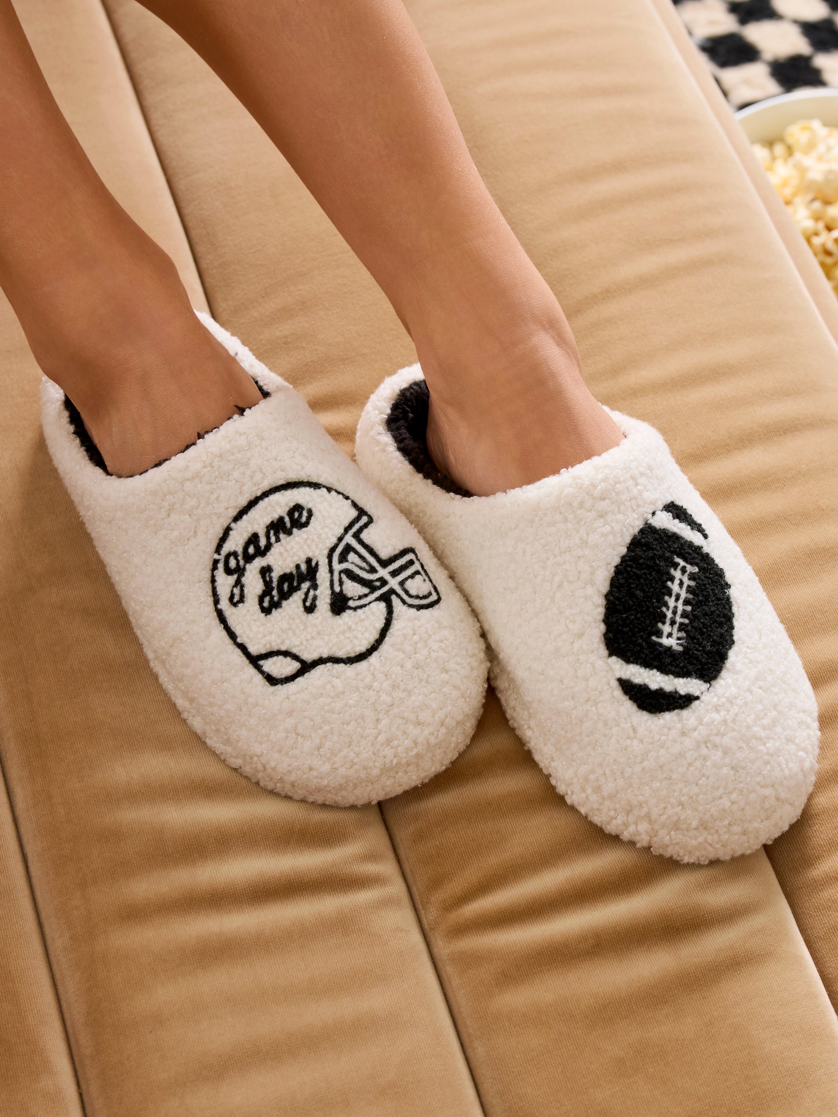 Shiraleah Assorted Set of 2 Sizes Helmet "Game Day" Slippers WHITE