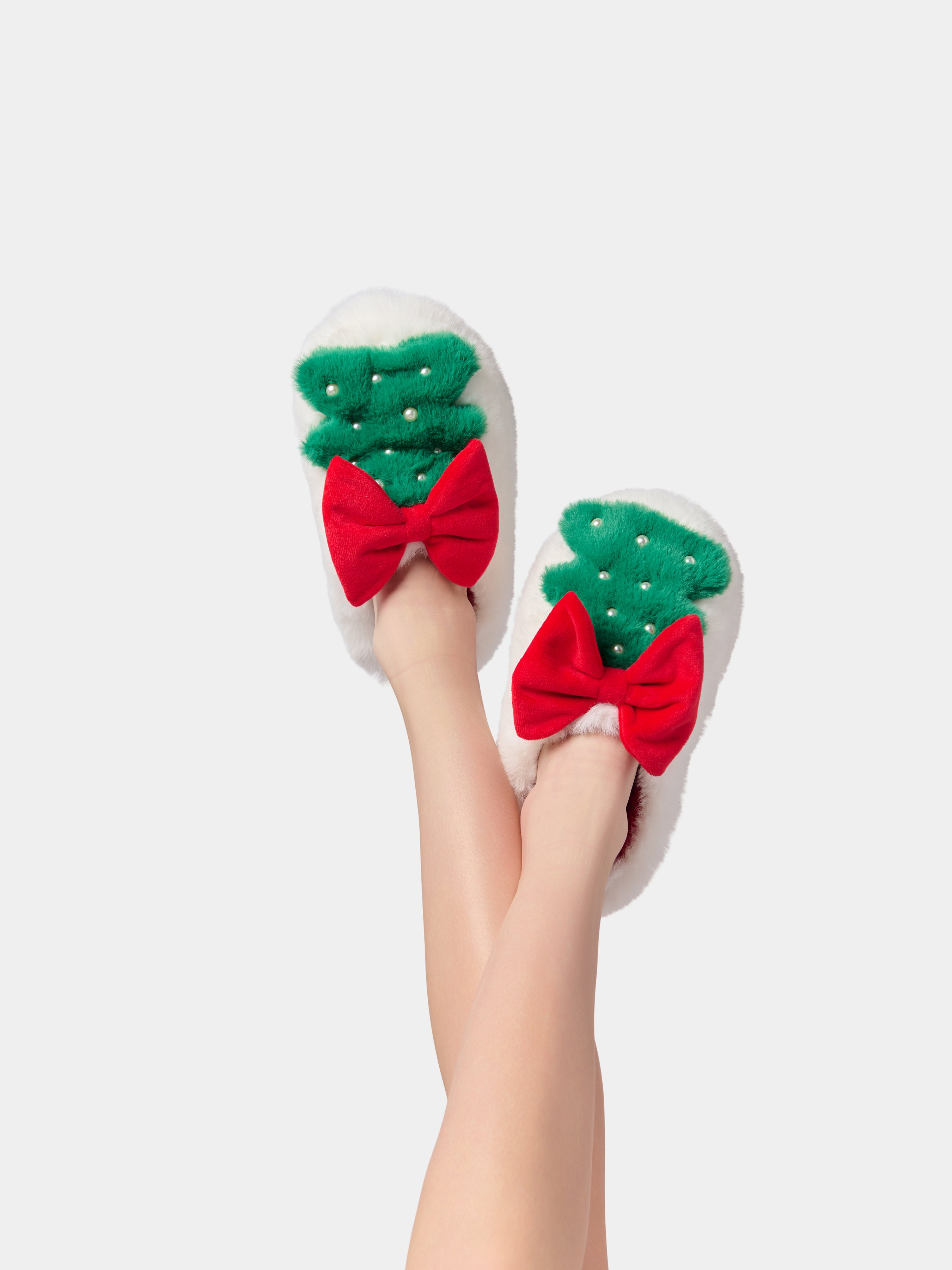 Shiraleah Christmas Tree Slippers, White WHITE / S/M