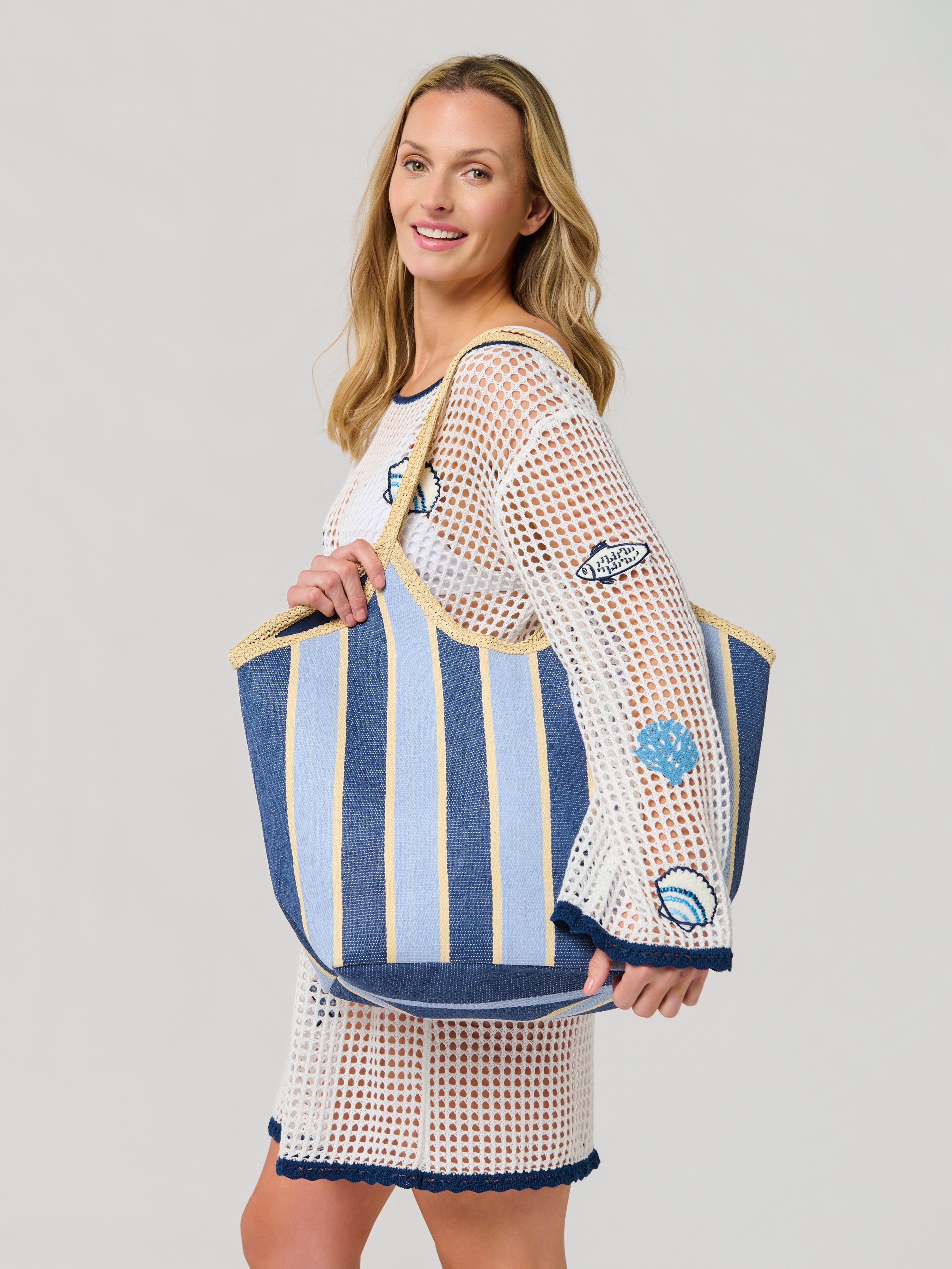 Shiraleah Capri Tote NAVY