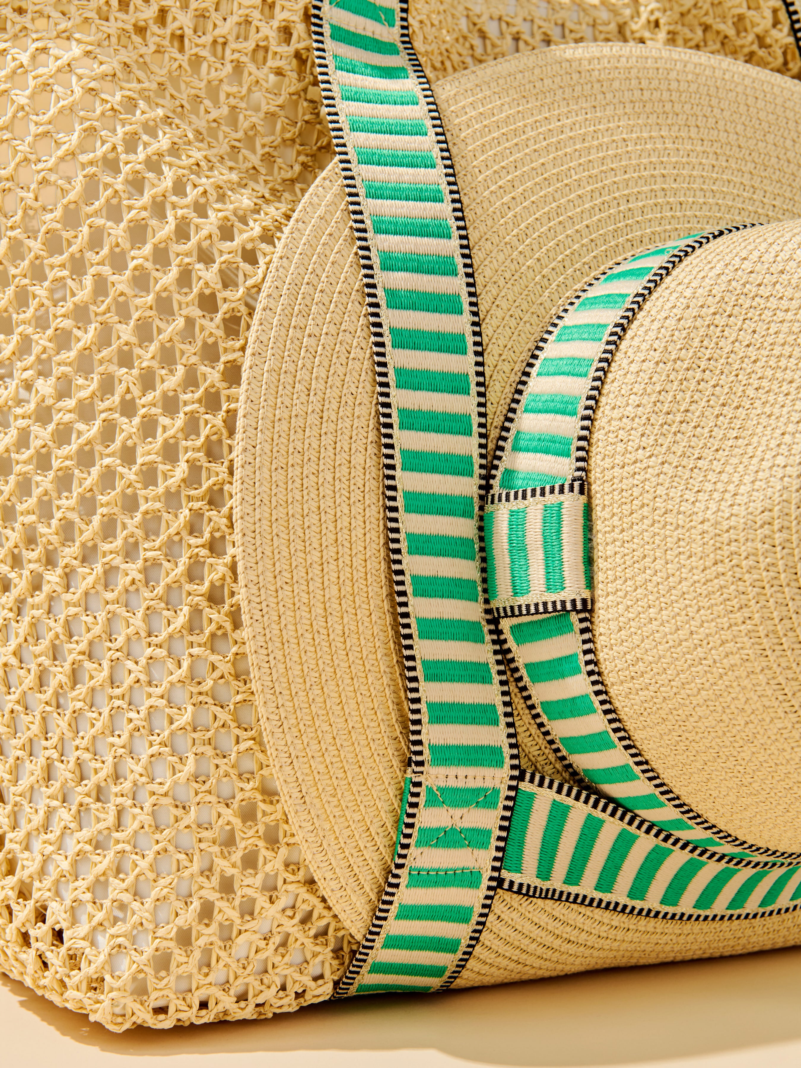 Shiraleah Dorian Tote and Hat Set GREEN