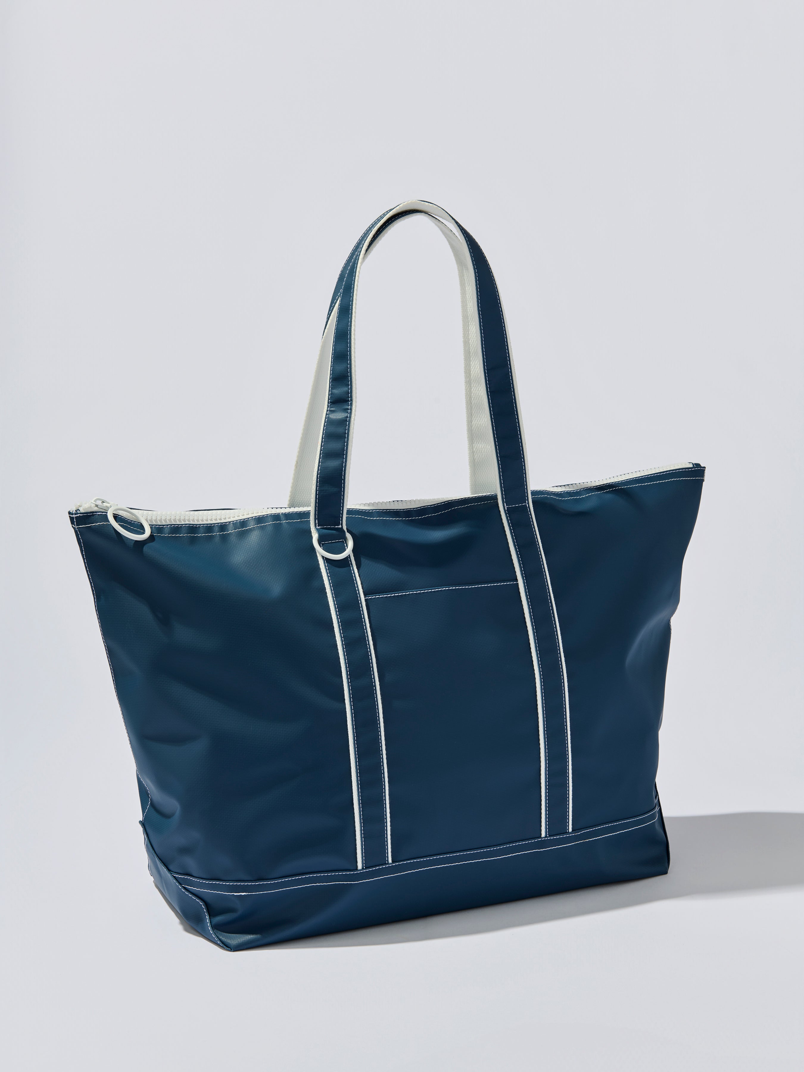Shiraleah Port Water Resistant Tote NAVY