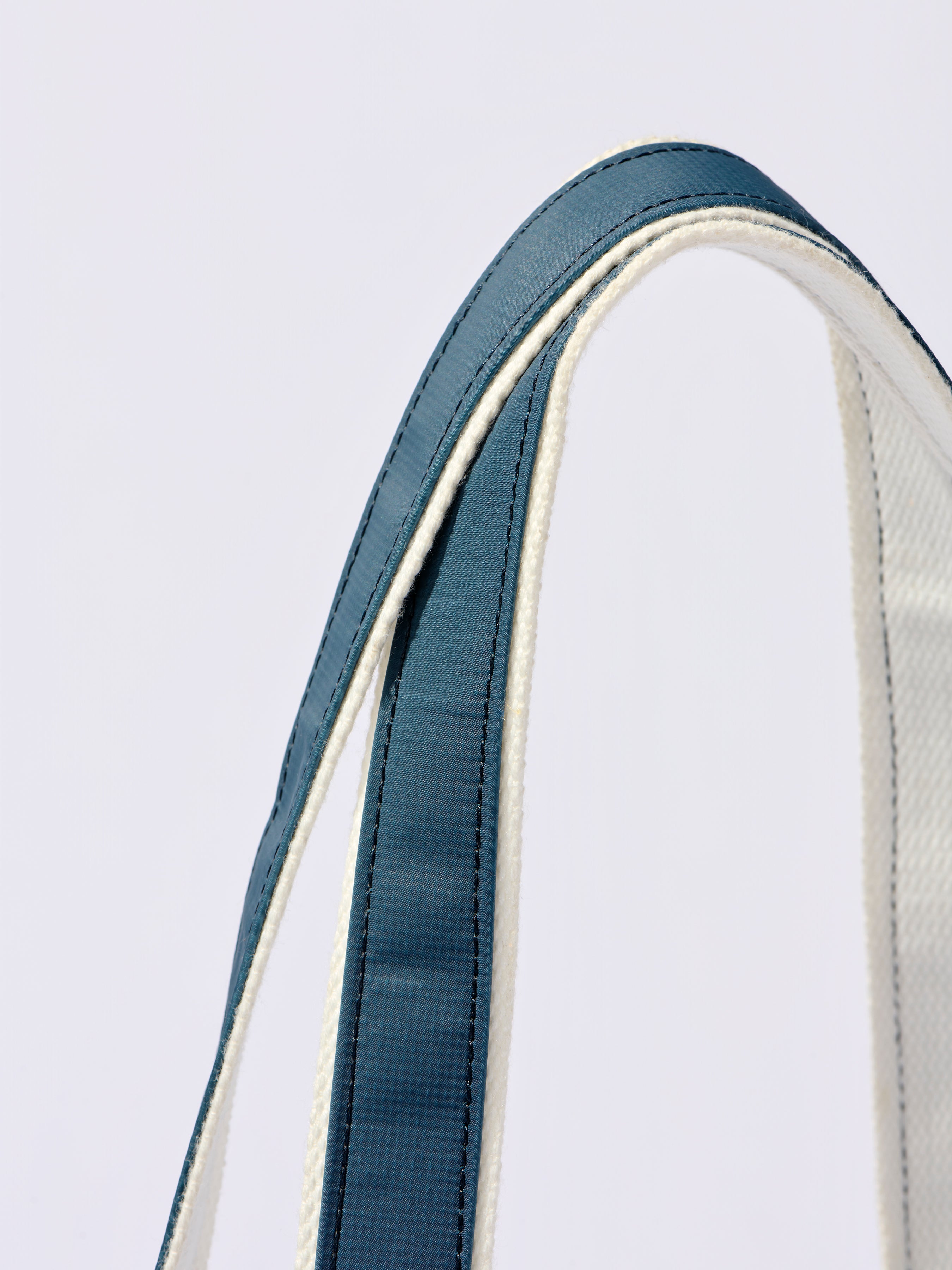 Shiraleah Port Water Resistant Tote WHITE