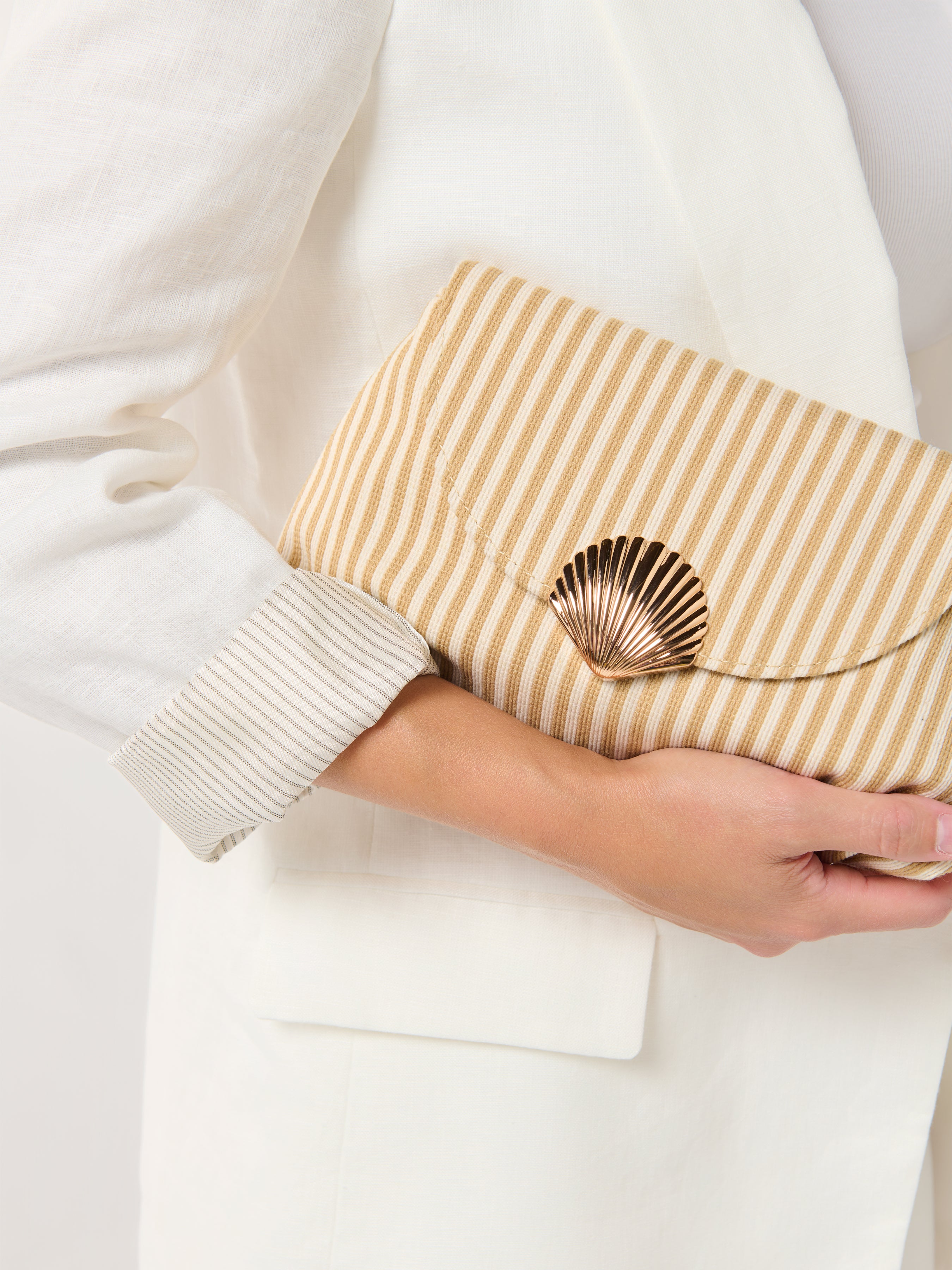 Shiraleah Kaia Clutch BEIGE