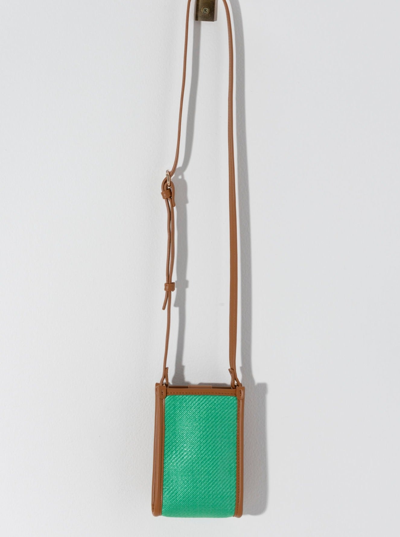 Shiraleah Piper Phone Holder, Green