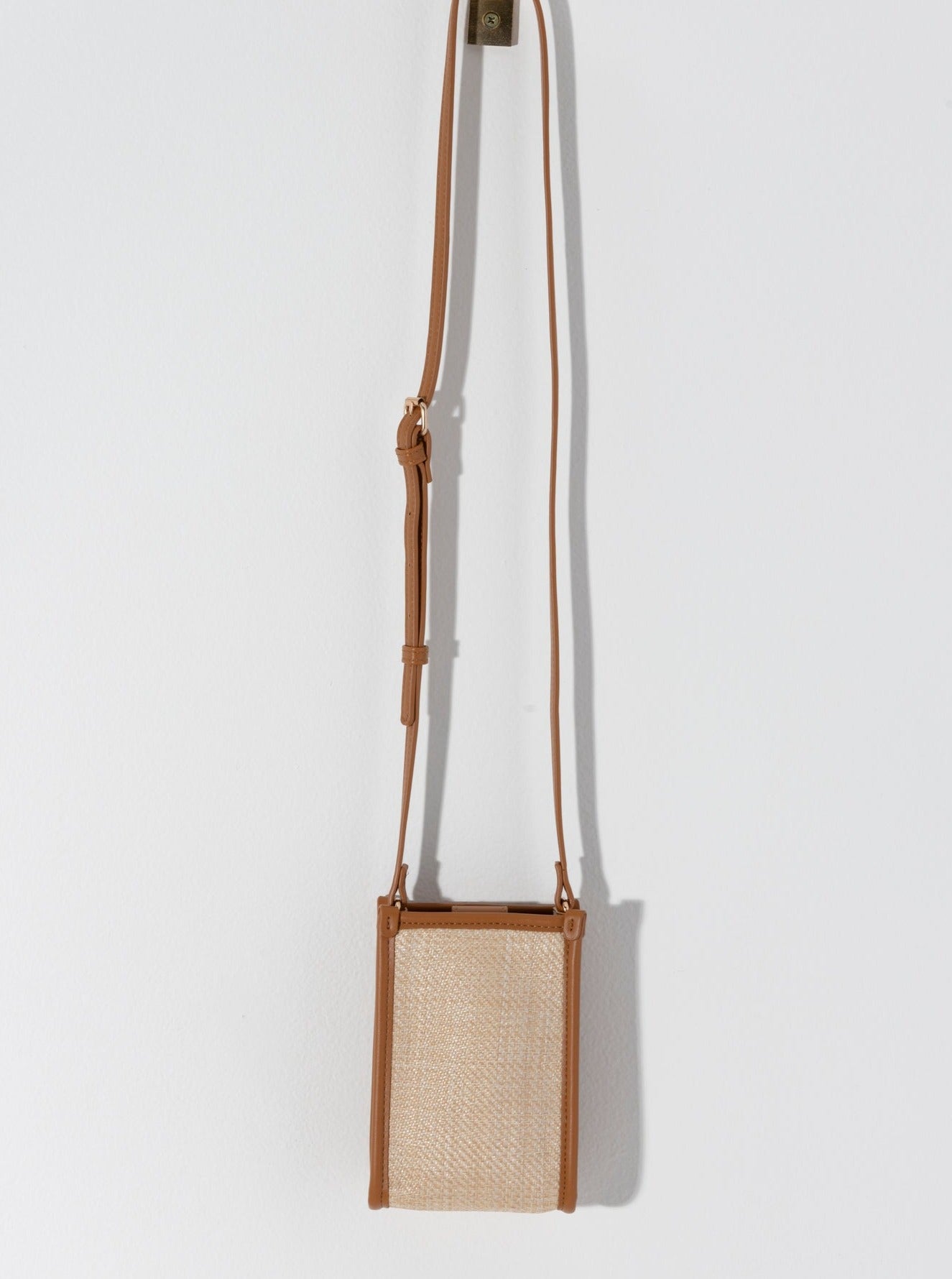 Shiraleah Piper Phone Holder, Natural
