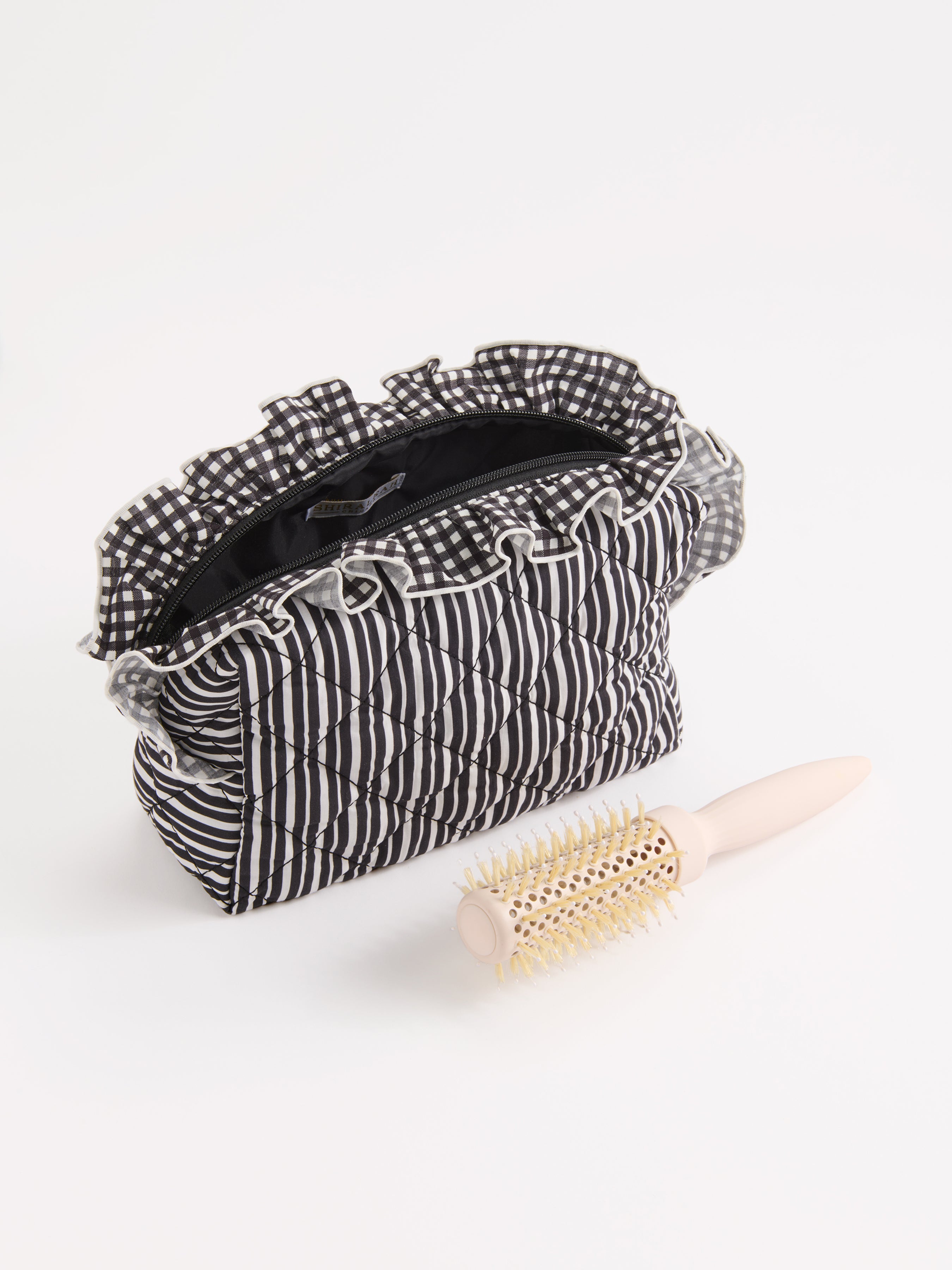 Shiraleah Lucy Large Zip Pouch BLACK / OS
