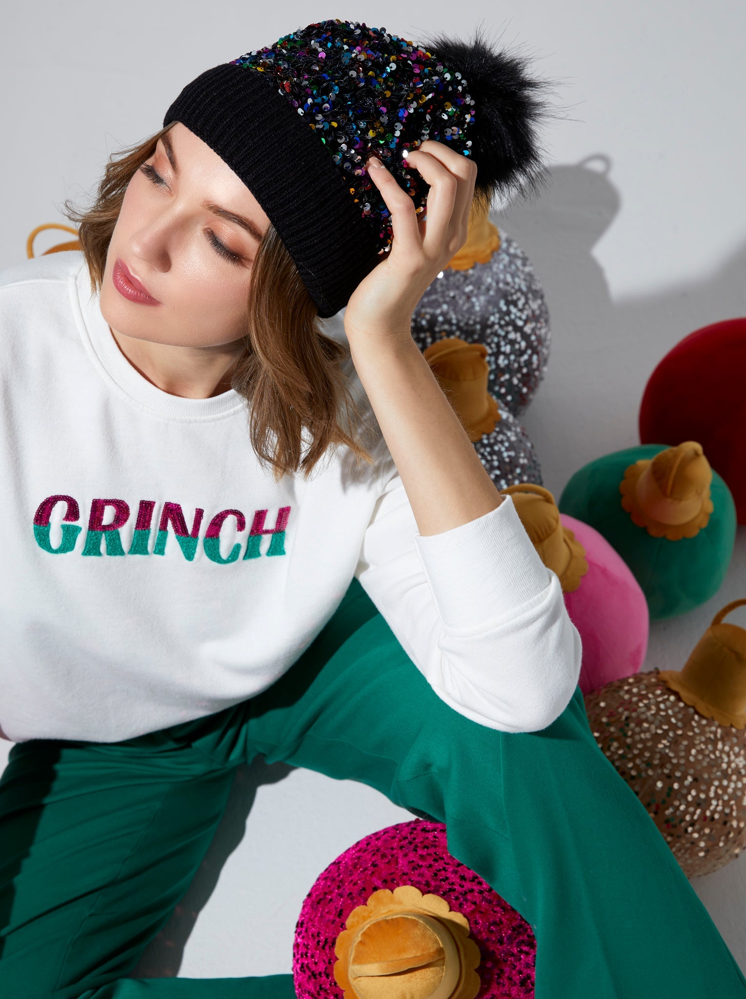 Assorted Set Of 6 "Grinch" Sweatshirts, Ivory