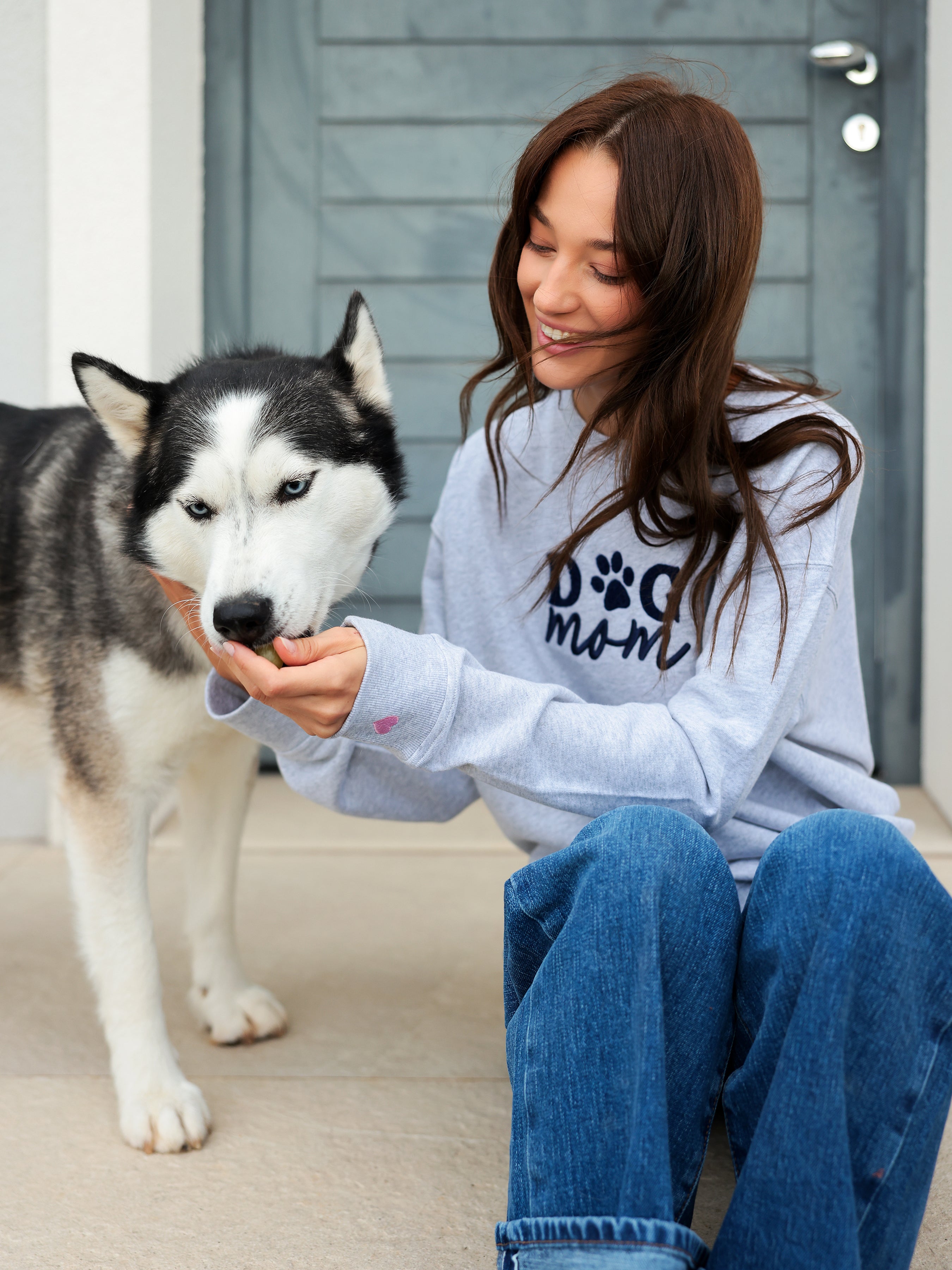 Shiraleah Assorted Set of 6 "Dog Mom" Sweatshirts, Grey