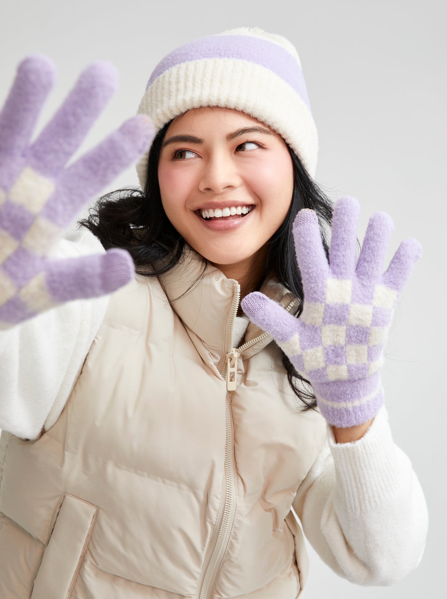 Shiraleah Tanner Touchscreen Gloves, Lilac